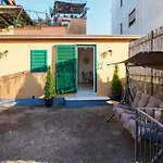 Il Patio House *